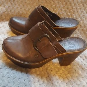 Born leather shoes/mules